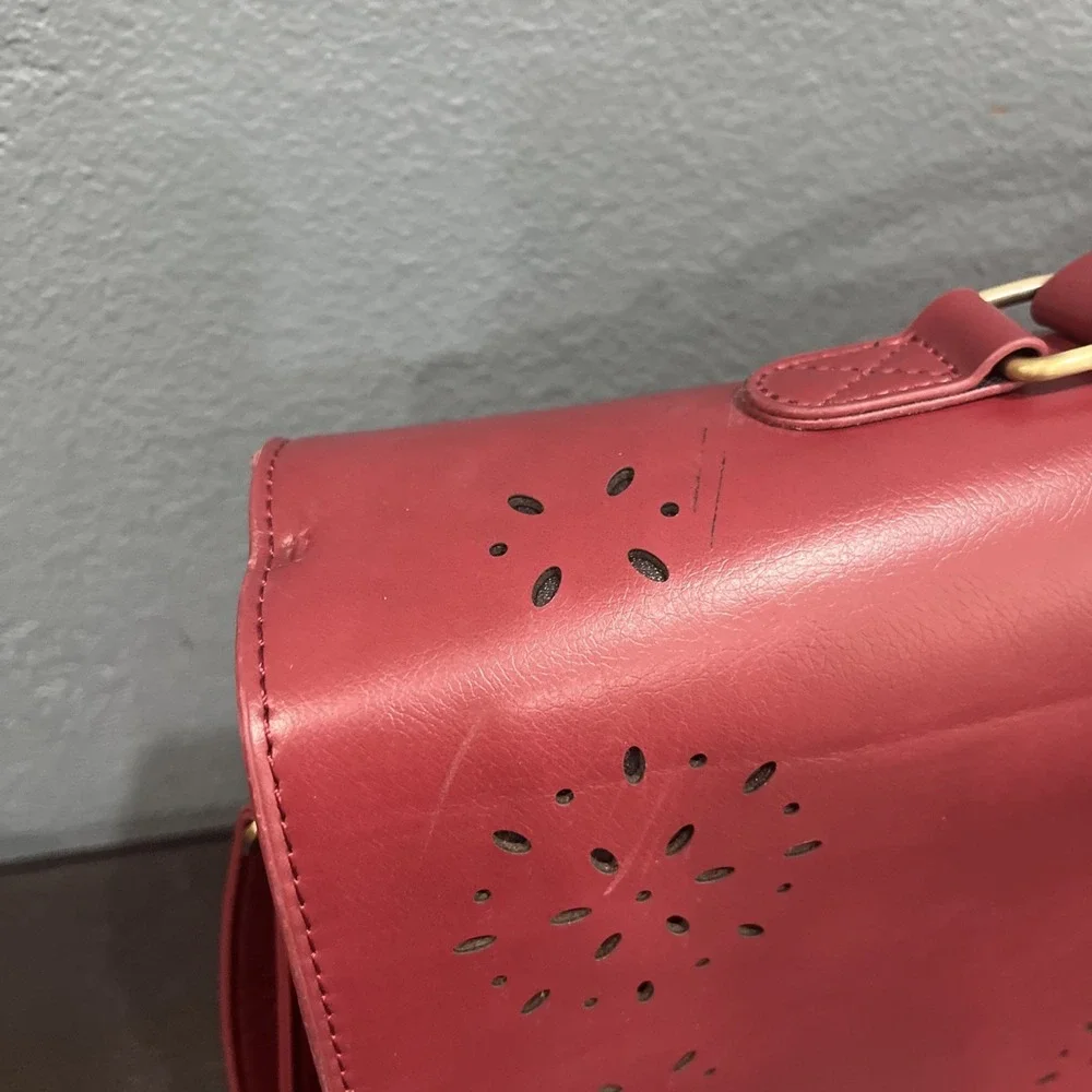 Ecosusi Red Vegan Leather Briefcase‎ Laptop Messenger Bag Bow & Cutout Travel